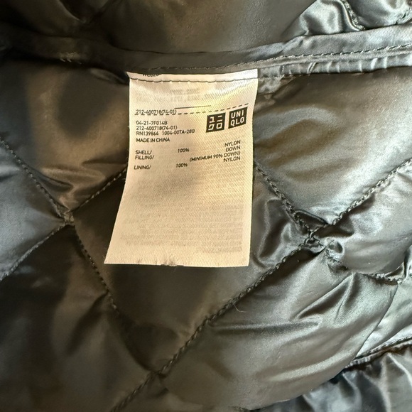 Uniqlo Ultralight packable down jacket liner XS - Picture 4 of 8